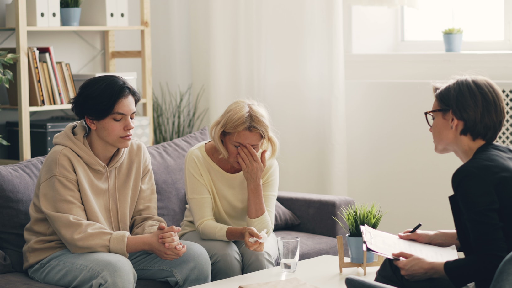 Cuando la madrastra hereda con los hijos: el problema del usufructo y cómo resolverlo